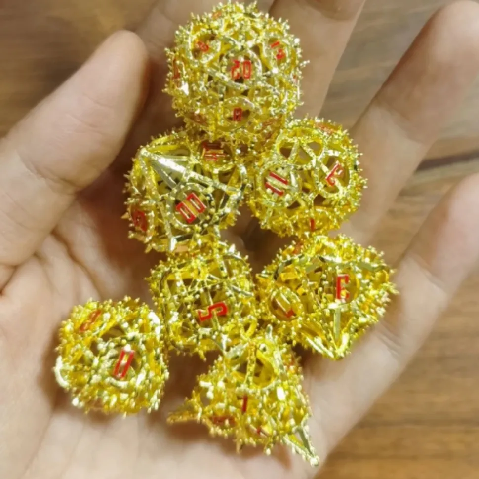Hymngo Dobbelstenen>Demon Cage Hollow Dice Set Gold (7)