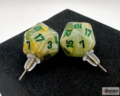 Chessex Oorbellen>Stud Earrings Marble Green Mini-Poly D20